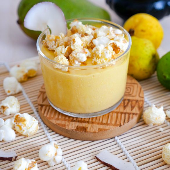 Crème de mangue et goyave aux popcorn