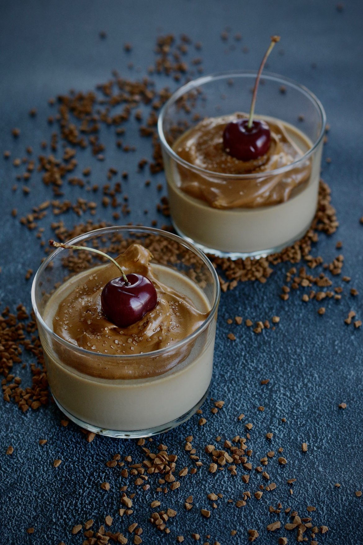 PANNA COTTA CAFE-RECETTE SUCREE Panna cotta au café et sa mousse façon dalgona