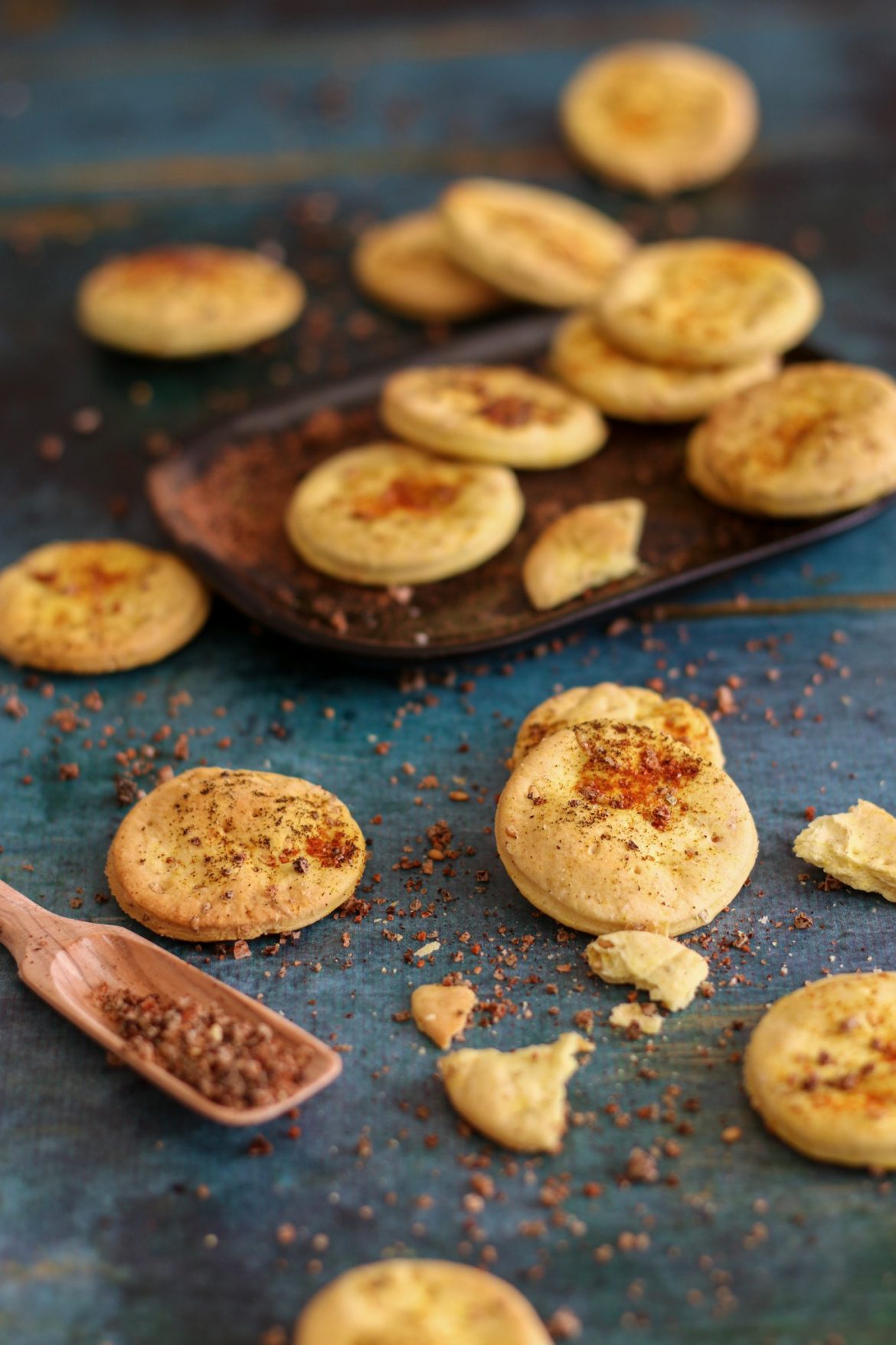 crackers au sel de Guérande et piment de Cayenne