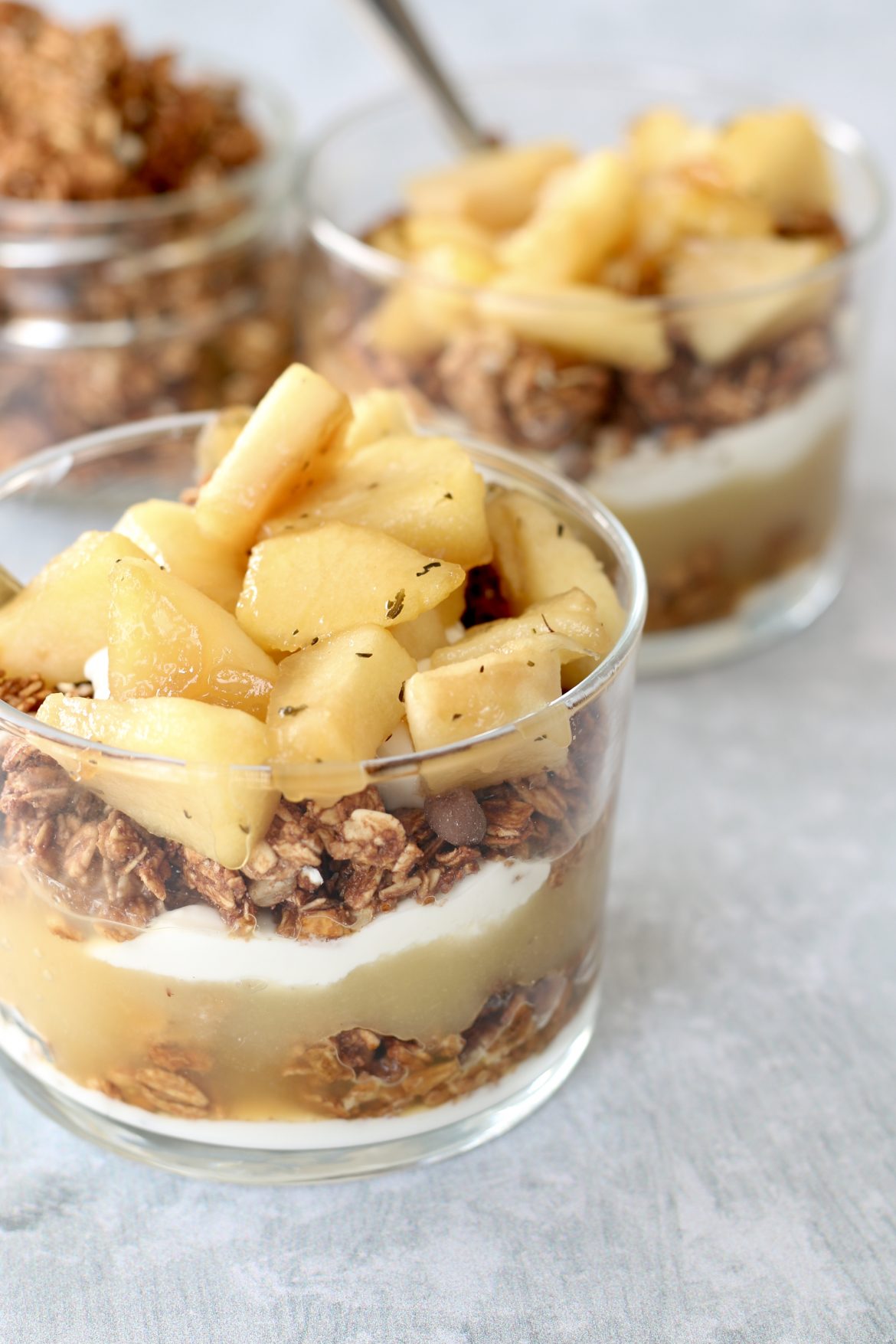 Parfaits aux pommes caramélisées