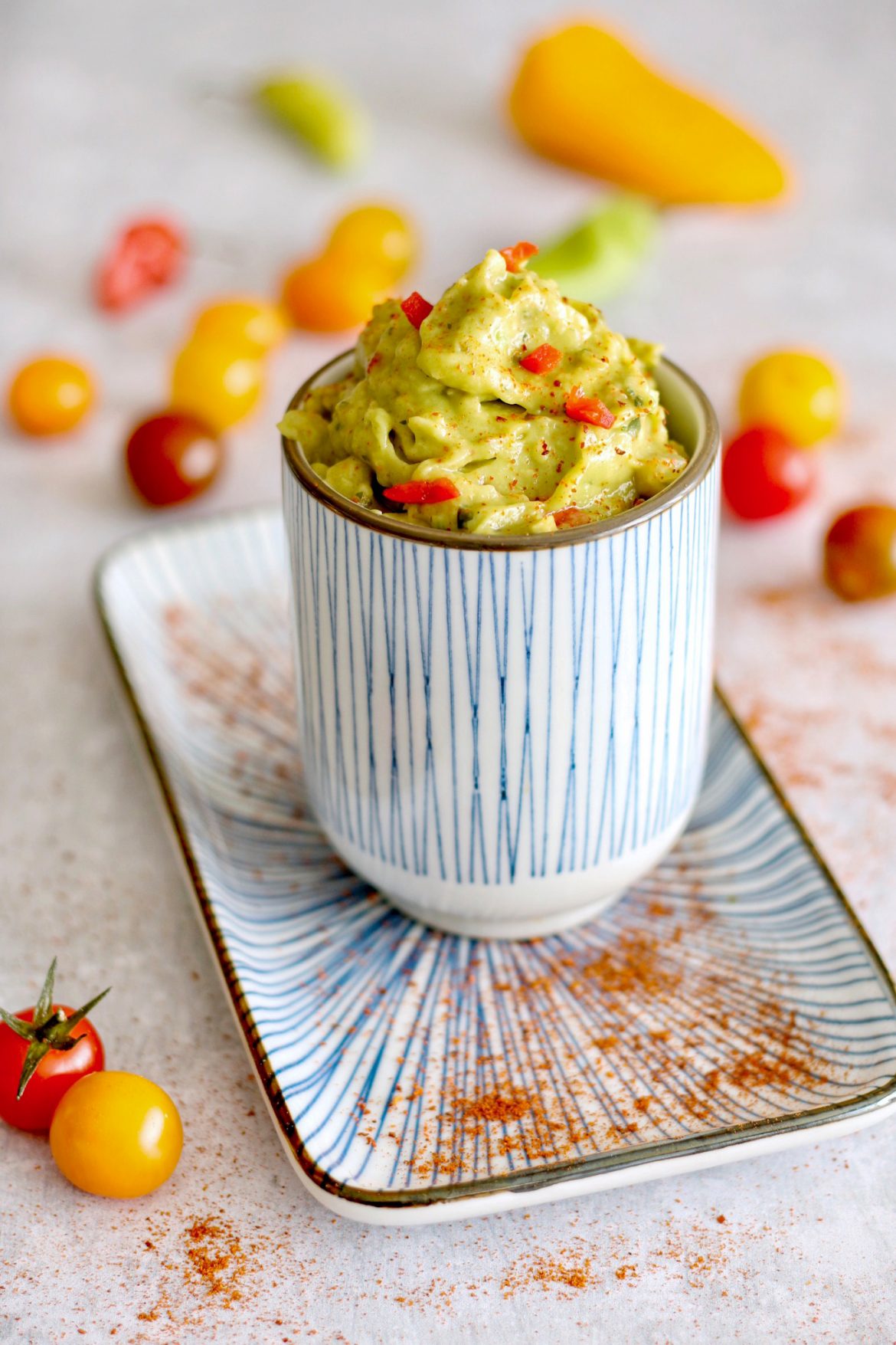 guacamole dans une tasse