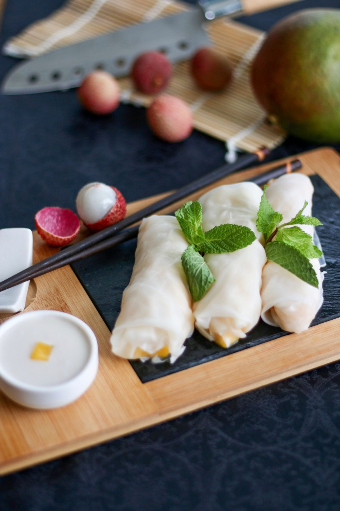 rouleau de mangue litchi coulis coco